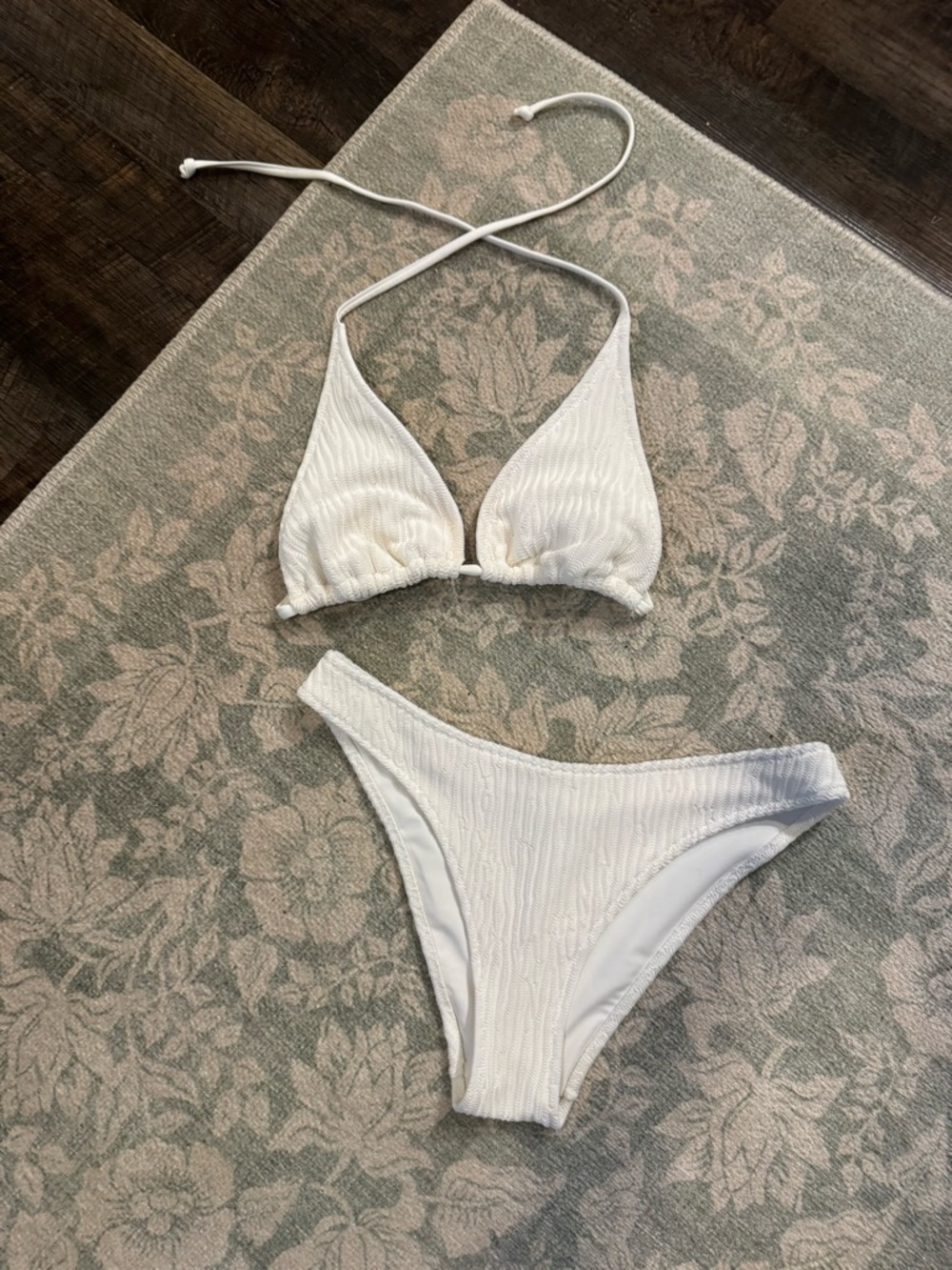 H&M - White Bikini Set - Picture 2 of 7
